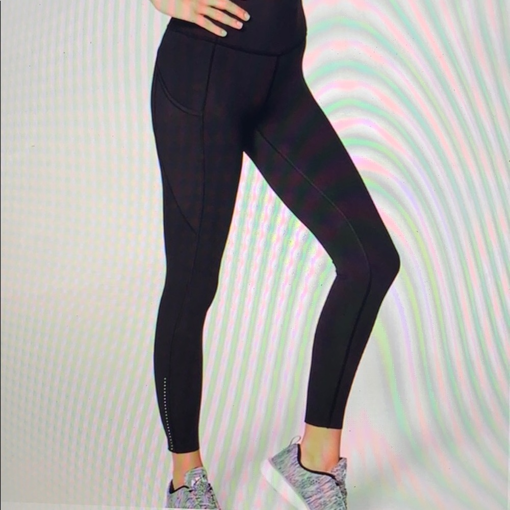 black lululemon leggings with pockets size 6